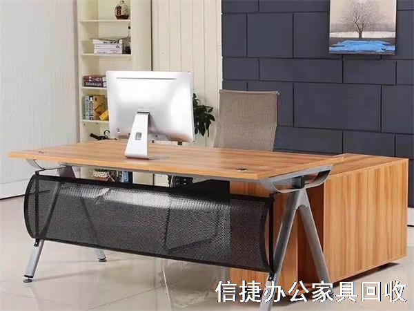 上门回收公司电脑，办公家具，办公桌，老板台回收