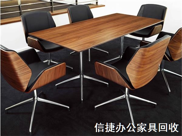 北京洽谈桌椅回收，北京办公桌椅回收